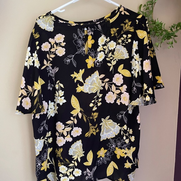 Shirt - Picture 2 of 2